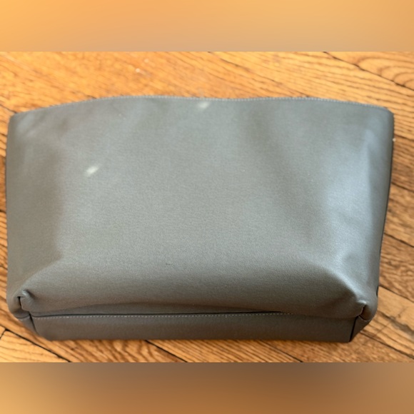 Cuyana Classic Tote Insert - Picture 5 of 6